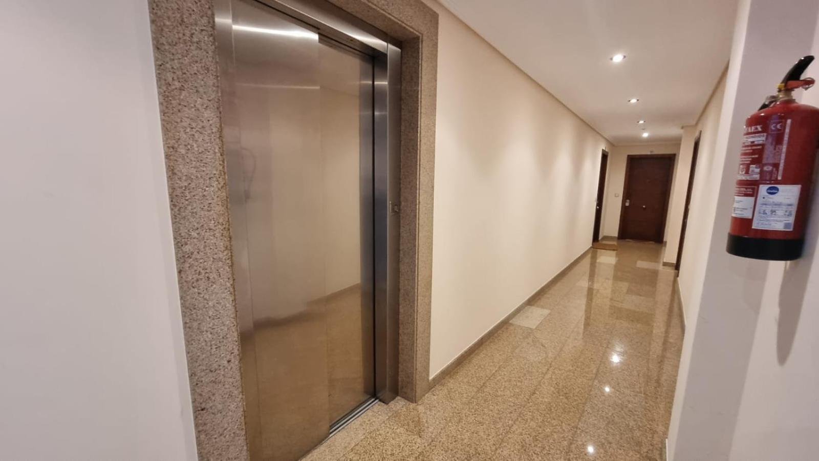 Apartamento 1 Dormitorio 4 Personas En El Grove โอโกรเบ ภายนอก รูปภาพ